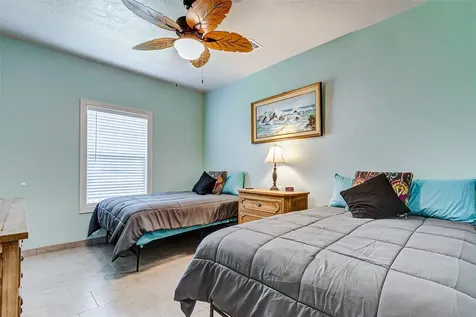 851 Palmetto Drive Crystal Beach TX 77650
