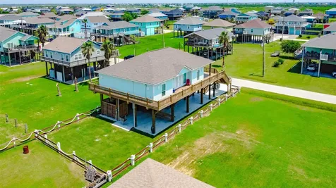 851 Palmetto Drive Crystal Beach TX 77650