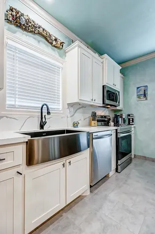851 Palmetto Drive Crystal Beach TX 77650