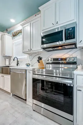 851 Palmetto Drive Crystal Beach TX 77650