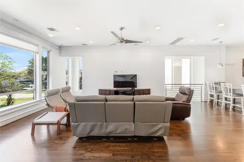 1507 Sandman Street Houston TX 77007