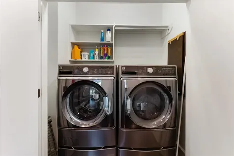 1507 Sandman Street Houston TX 77007
