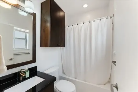 1507 Sandman Street Houston TX 77007