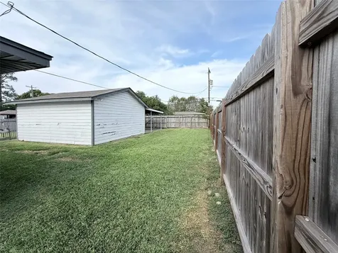 1720 17th Avenue N Texas City TX 77590