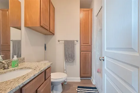 24 Versante Court Houston TX 77070