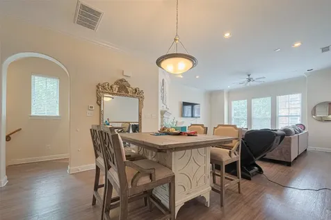 24 Versante Court Houston TX 77070