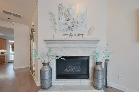 24 Versante Court Houston TX 77070