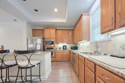 24 Versante Court Houston TX 77070