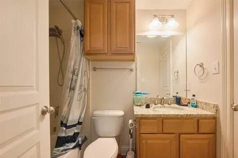 24 Versante Court Houston TX 77070