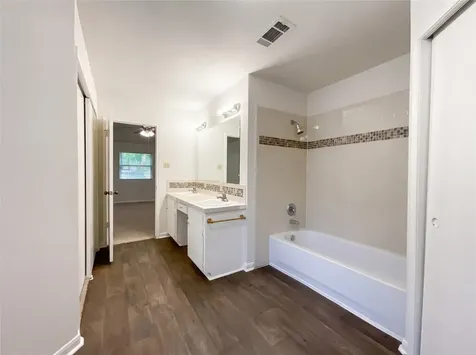 410 E Little Oak Court Spring TX 77386