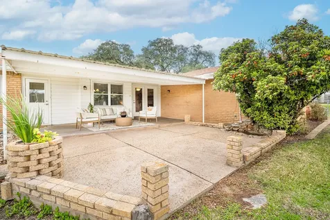 1013 W 12th Street Brady TX 76825