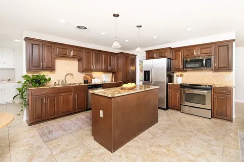 1013 W 12th Street Brady TX 76825