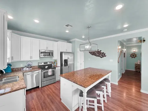 979 Palmridge Drive Crystal Beach TX 77650