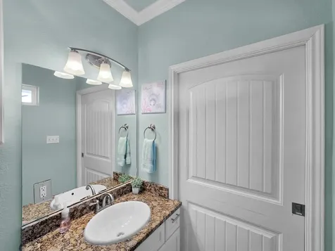 979 Palmridge Drive Crystal Beach TX 77650