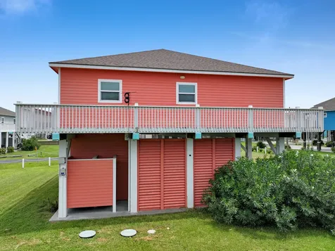979 Palmridge Drive Crystal Beach TX 77650