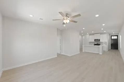400 Long Branch Drive Dayton TX 77535