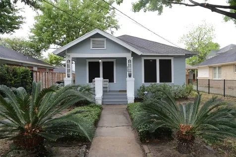 808 Pecore Street Houston TX 77009
