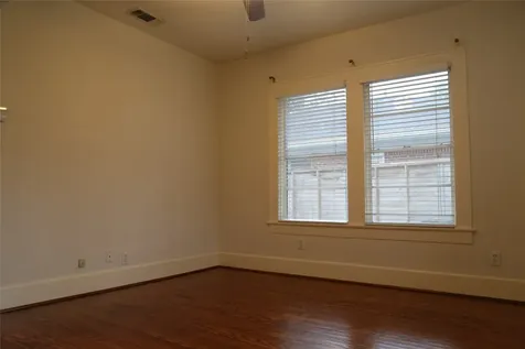 808 Pecore Street Houston TX 77009
