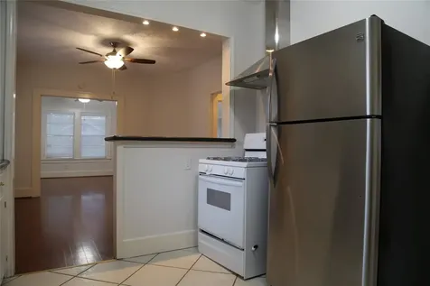 808 Pecore Street Houston TX 77009