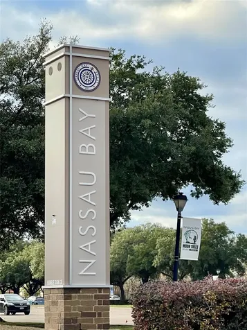 1880 Saxony Lane Houston TX 77058