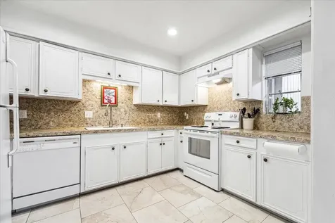 1880 Saxony Lane Houston TX 77058