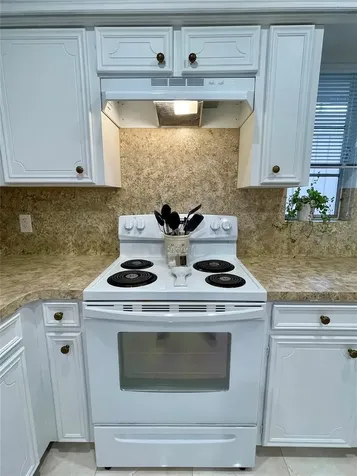 1880 Saxony Lane Houston TX 77058