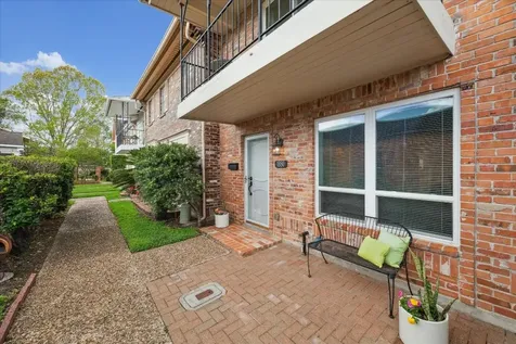 1880 Saxony Lane Houston TX 77058