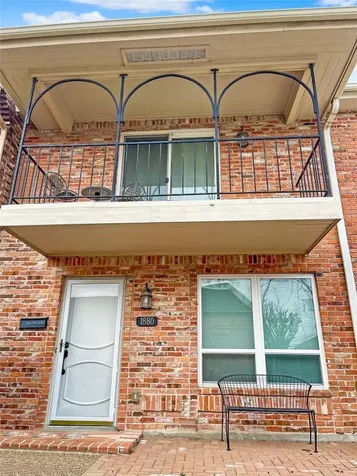 1880 Saxony Lane Houston TX 77058