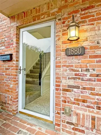 1880 Saxony Lane Houston TX 77058