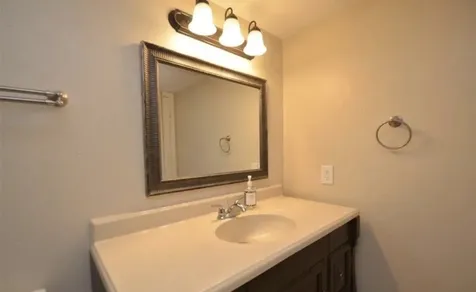 2250 Bering Drive 37 Houston TX 77057