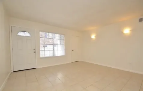 2250 Bering Drive 37 Houston TX 77057