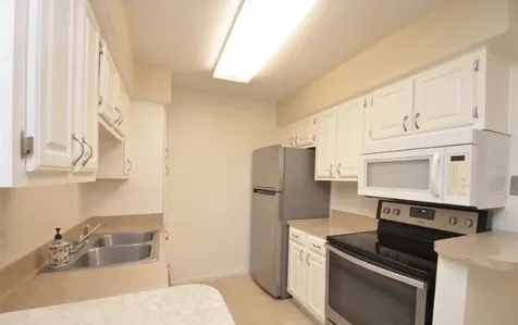 2250 Bering Drive 37 Houston TX 77057