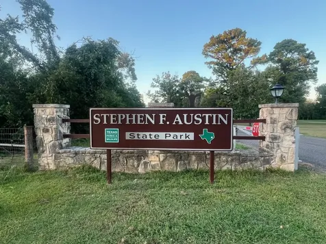400 6th Street San Felipe TX 77473