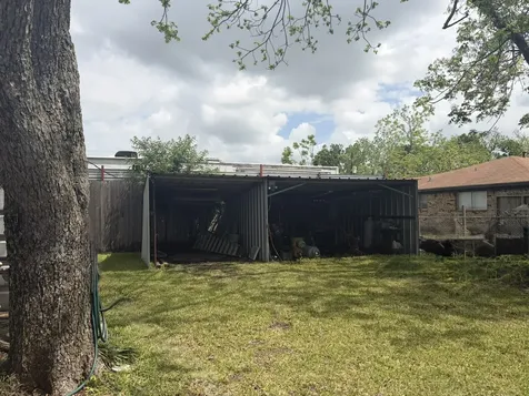 817 S Main Street Highlands TX 77562