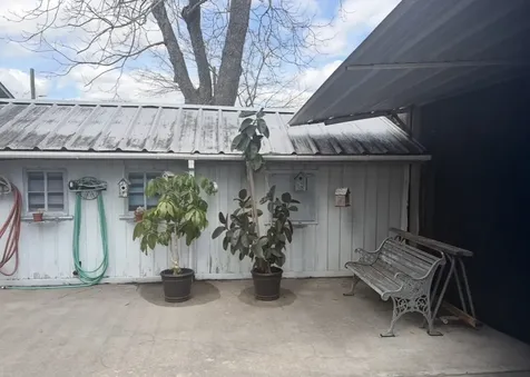 817 S Main Street Highlands TX 77562
