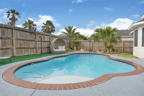 16827 Ship Anchor Drive Friendswood TX 77546