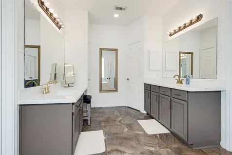 16827 Ship Anchor Drive Friendswood TX 77546