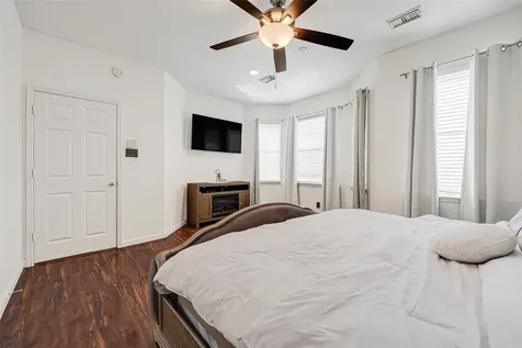 16827 Ship Anchor Drive Friendswood TX 77546