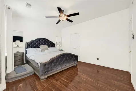 16827 Ship Anchor Drive Friendswood TX 77546