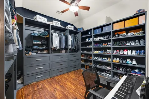 16827 Ship Anchor Drive Friendswood TX 77546