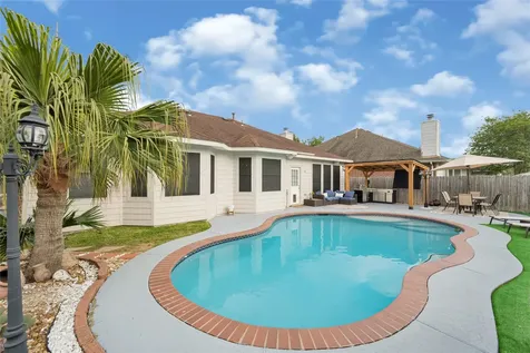 16827 Ship Anchor Drive Friendswood TX 77546