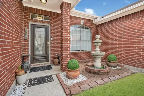 16827 Ship Anchor Drive Friendswood TX 77546