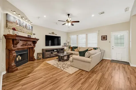 16827 Ship Anchor Drive Friendswood TX 77546