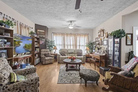 105 Mann Street Colmesneil TX 75938