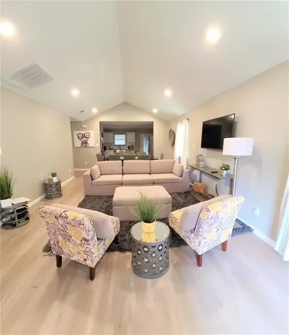 1727 Pueblo Street Dallas TX 75212