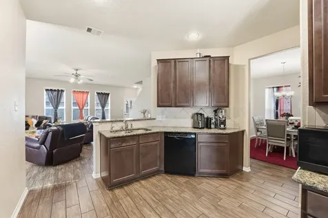 14706 Ruddy Duck Lane Houston TX 77049
