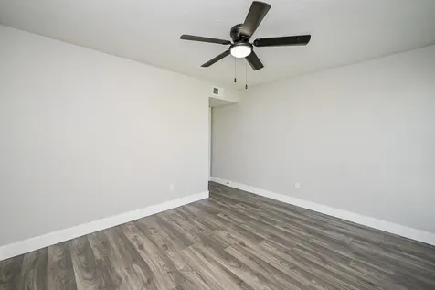 9090 S Braeswood Boulevard 86 Houston TX 77074