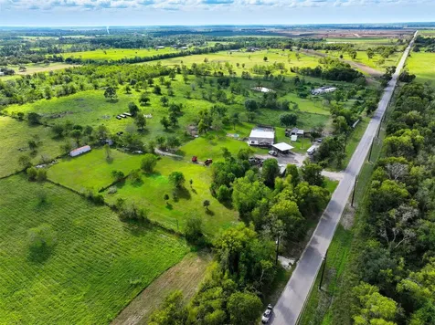 11715 County Road 48 Rosharon TX 77583
