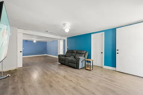 211 Arcadian Drive Crosby TX 77532