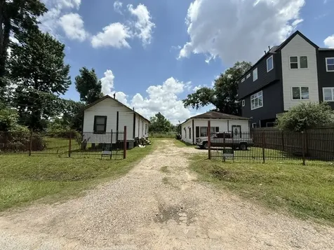 5906 Weathersby Street Houston TX 77091